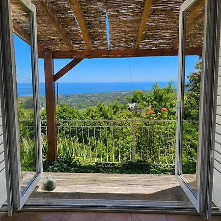 Appartamento A Caserella Entièrement Rénové Avec Terrasse Et Vue Panoramique Sur